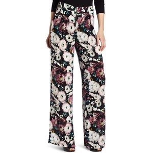 BCBGMAXAZRIA  
Women's Landon Woven Wide Leg Pant